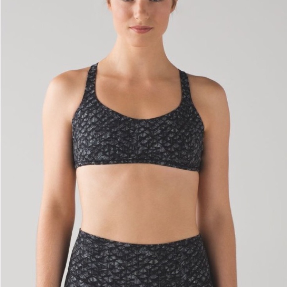 Lululemon Free To Be Zen Bra
